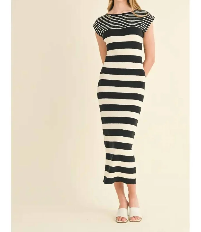 Stripe Pattern Knitted Long Dress In Black