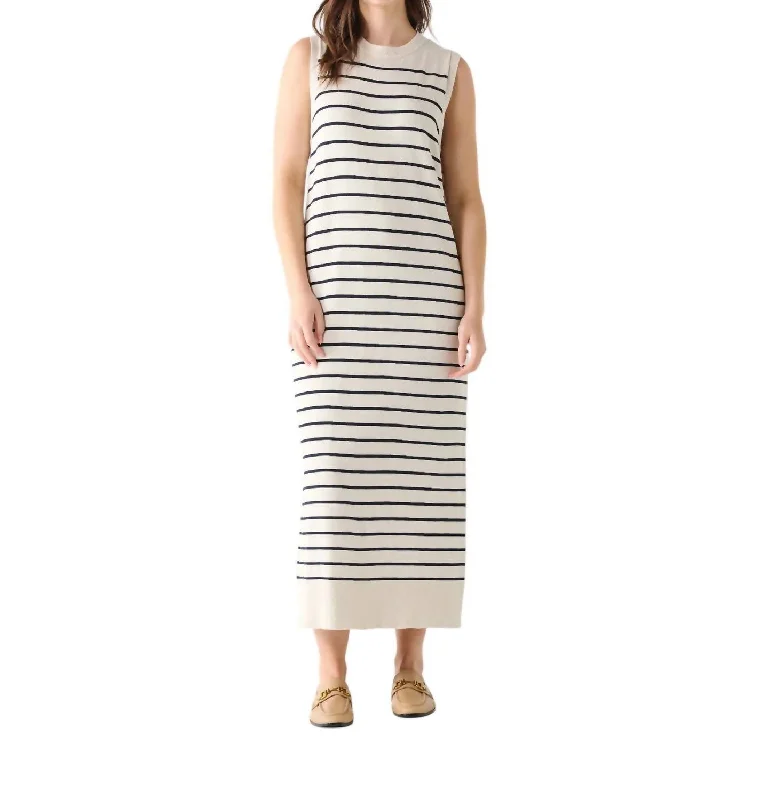 Chasing The Sun Maxi Dress In Cream/navy